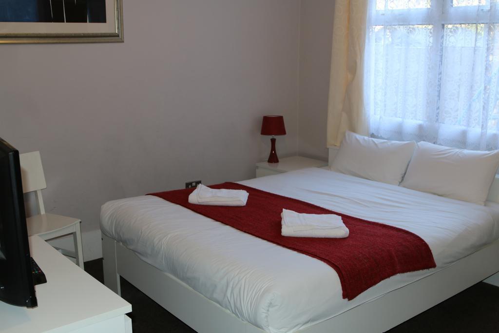 Manor House London
