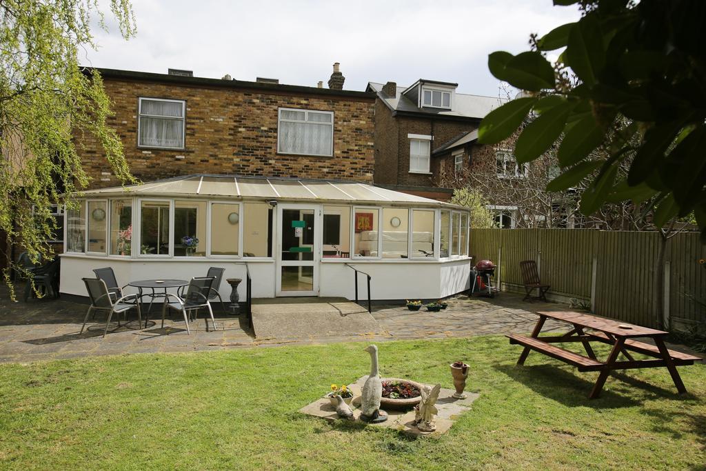Manor House London Hotel 2*
