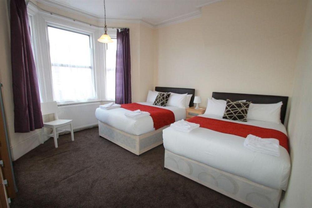 Manor House London 2*