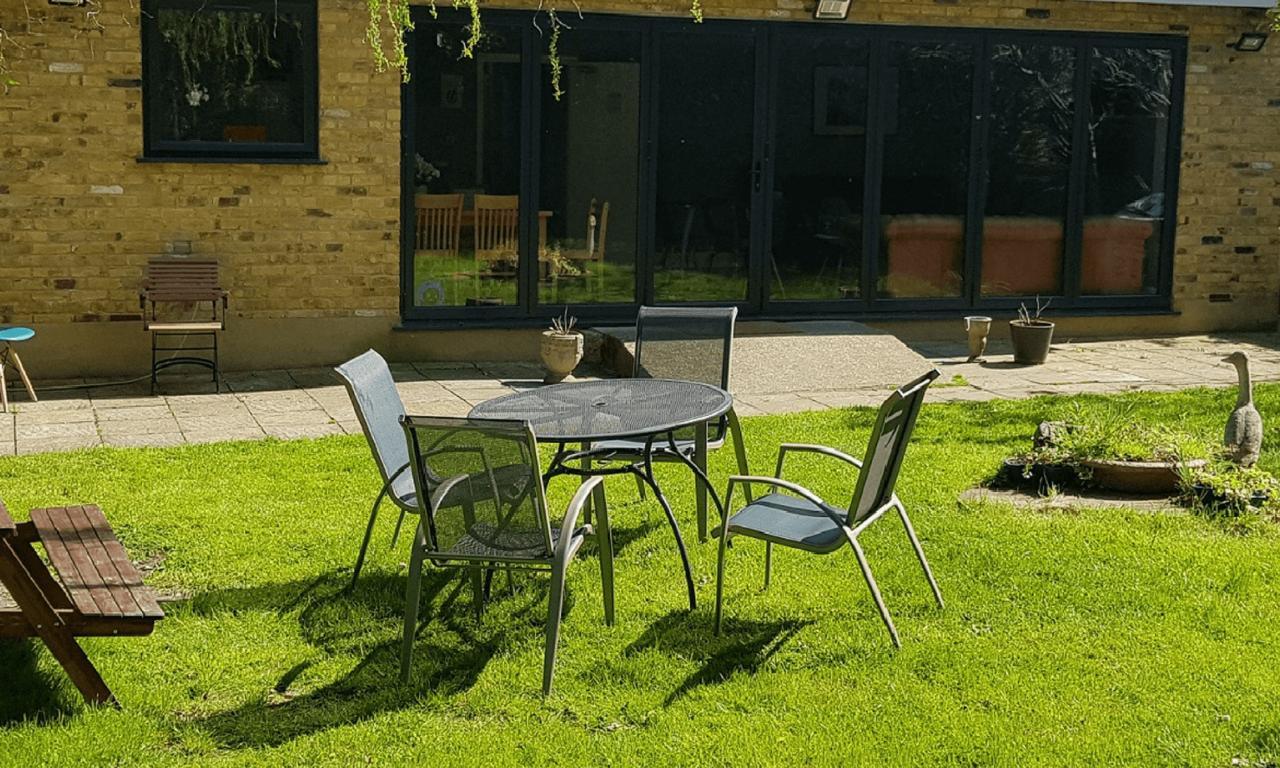 Manor House London 2*