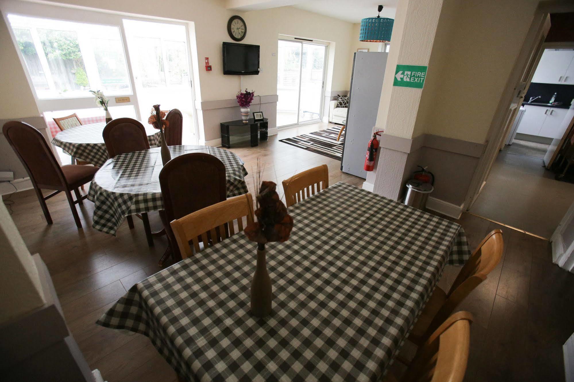 Manor House London 2*