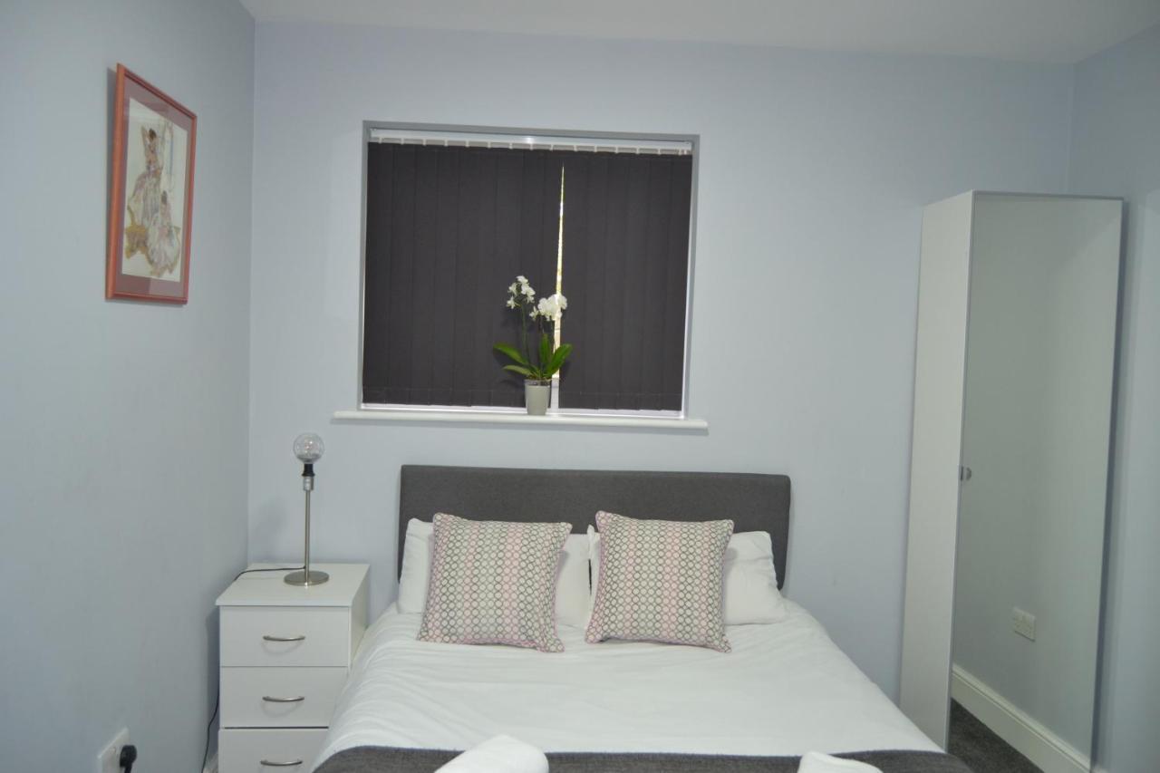 Manor House London 2*